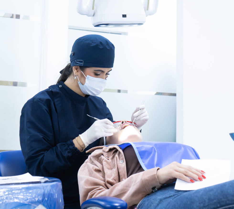 Urgencias Odontológicas:&nbsp;Blanqueamiento dental en dientes no vitales