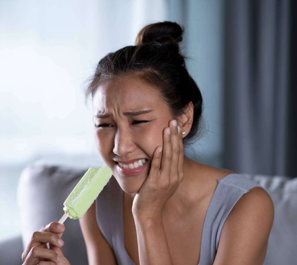 Dientes sensibles: causas reales y soluciones efectivas